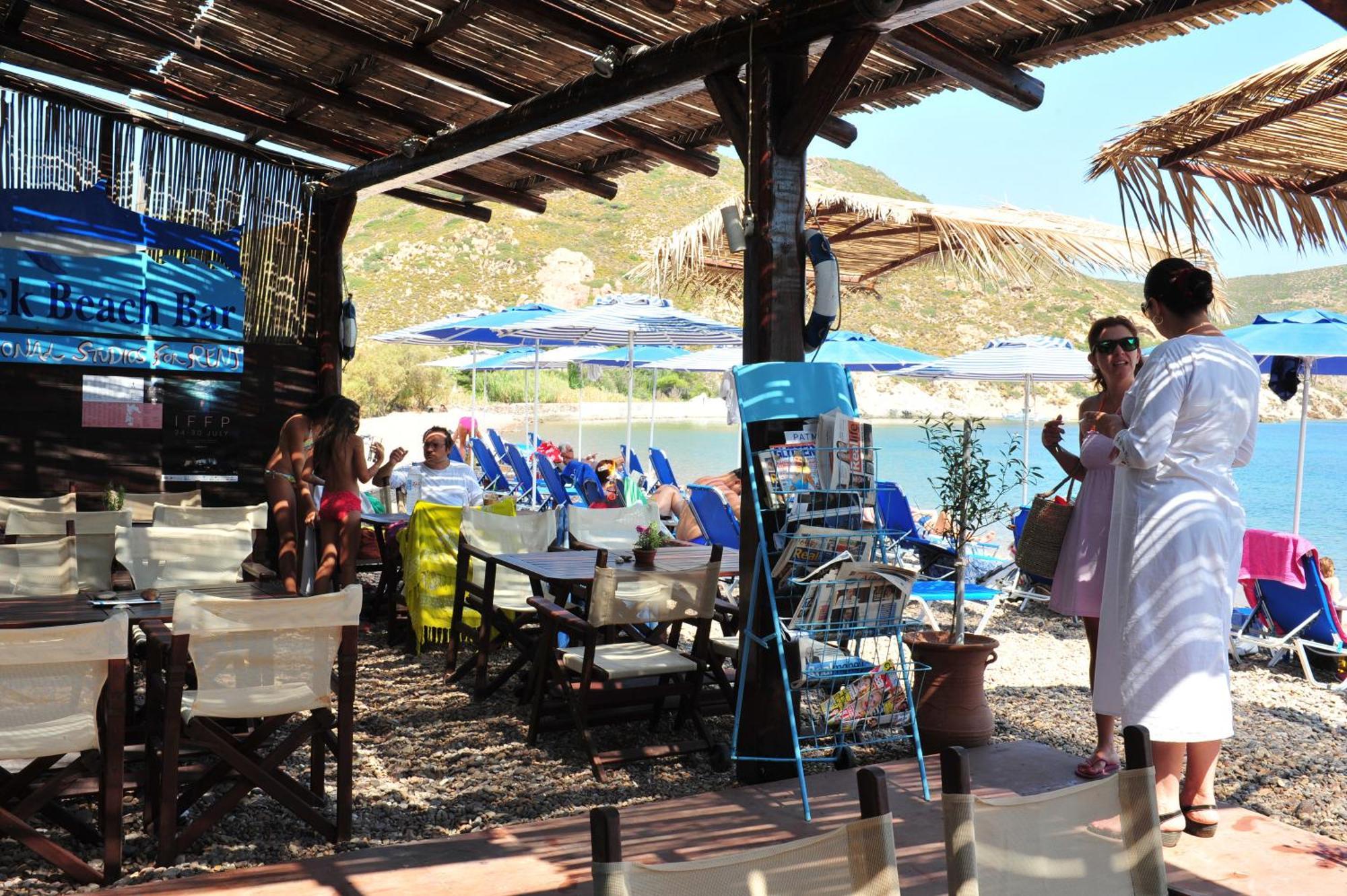 Beachfront Lampis Dolphin 4 Skala  Ngoại thất bức ảnh