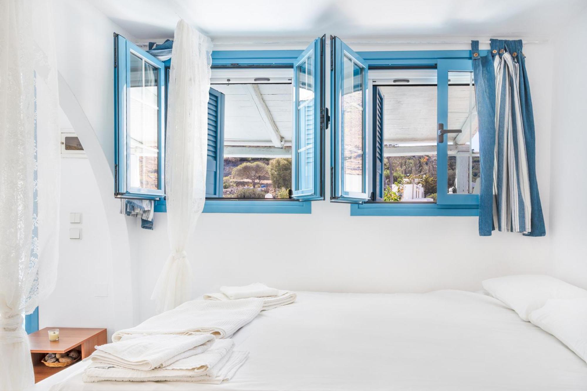 Beachfront Lampis Dolphin 4 Skala  Ngoại thất bức ảnh