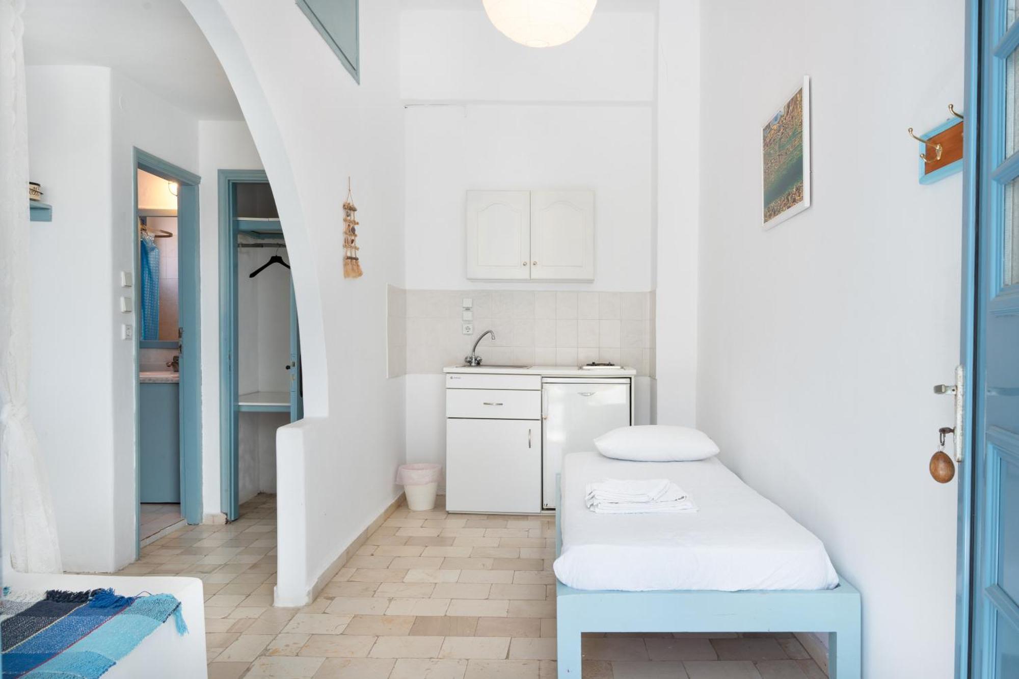 Beachfront Lampis Dolphin 4 Skala  Ngoại thất bức ảnh